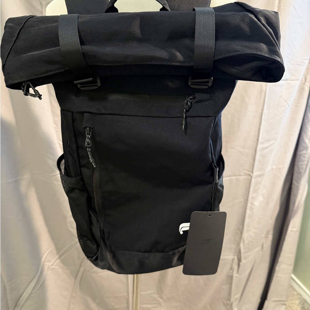 Fabletics The Only Backpack - Picture 3 of 5